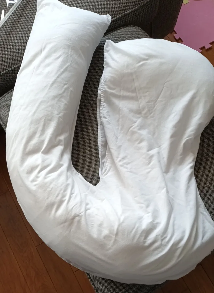Pregnancy pillow - Image 1