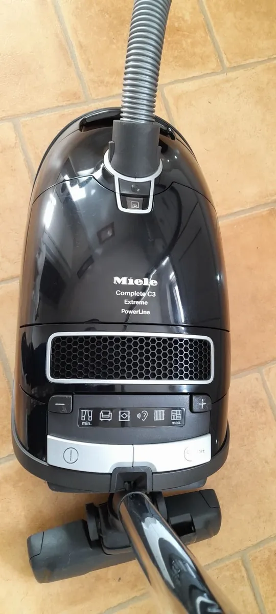 Miele vacuum/Hoover cleaner - Image 3