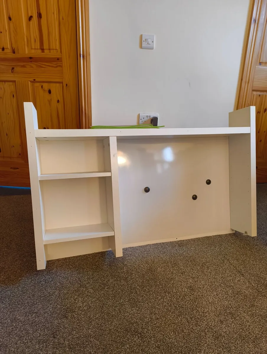 Desk attachment and organizer - Image 1