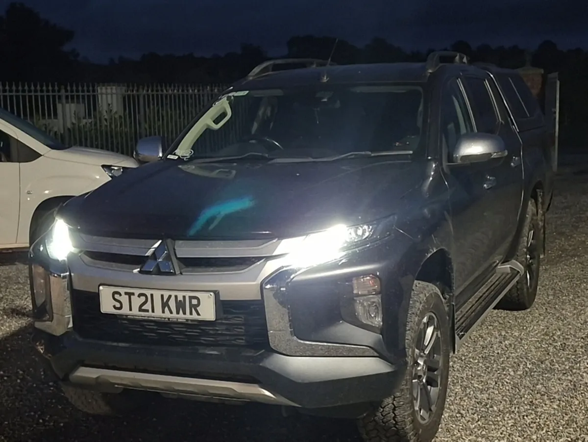 Mitsubishi L200 Warrior Model Crewcab with Truckma - Image 2