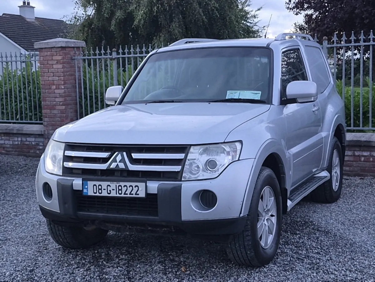 Mitsubishi Pajero Shogun Small wheel base 3 door 3 - Image 2