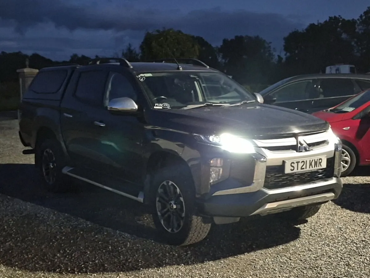 Mitsubishi L200 Warrior Model Crewcab with Truckma - Image 1