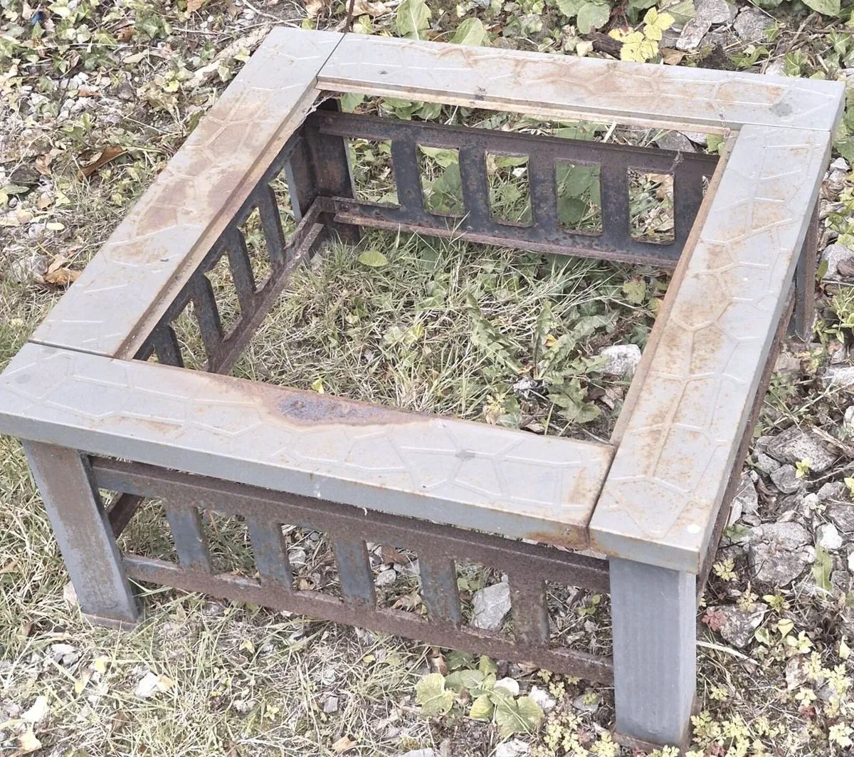 Job Lot: Wooden Bunk Bed Parts, Glass Doors etc... - Image 4