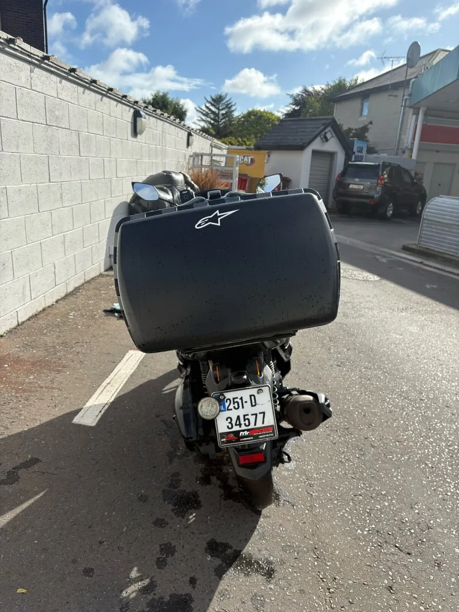 Yamaha NMAX 125cc 2025 - Image 4