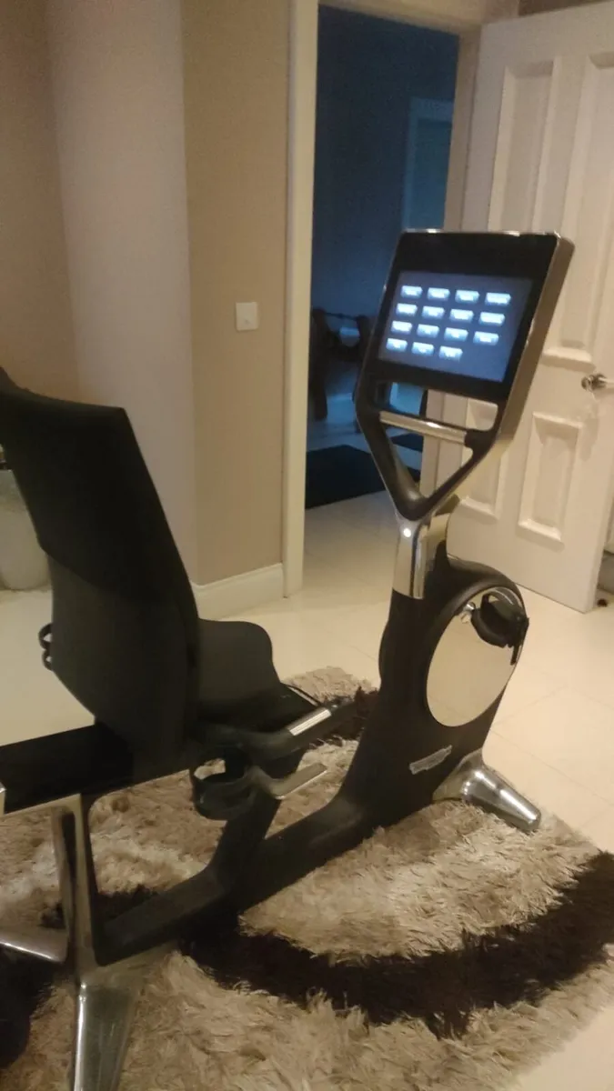 Technogym Recline personal recumbent bike - Image 1
