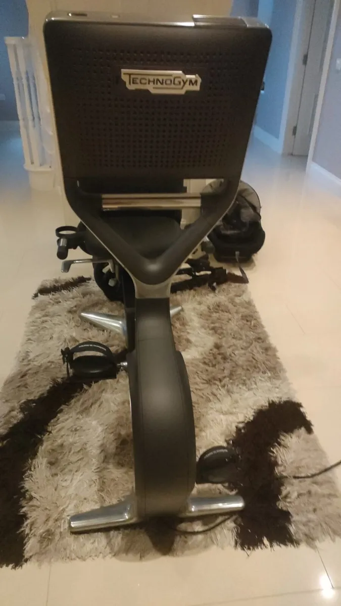 Technogym Recline personal recumbent bike - Image 2