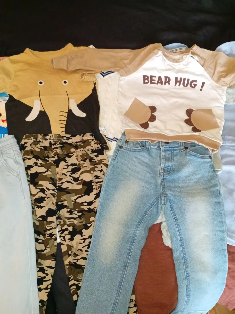 Boys clothes bundle - Image 1