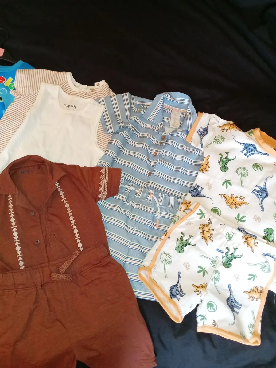Boys clothes bundle - Image 2