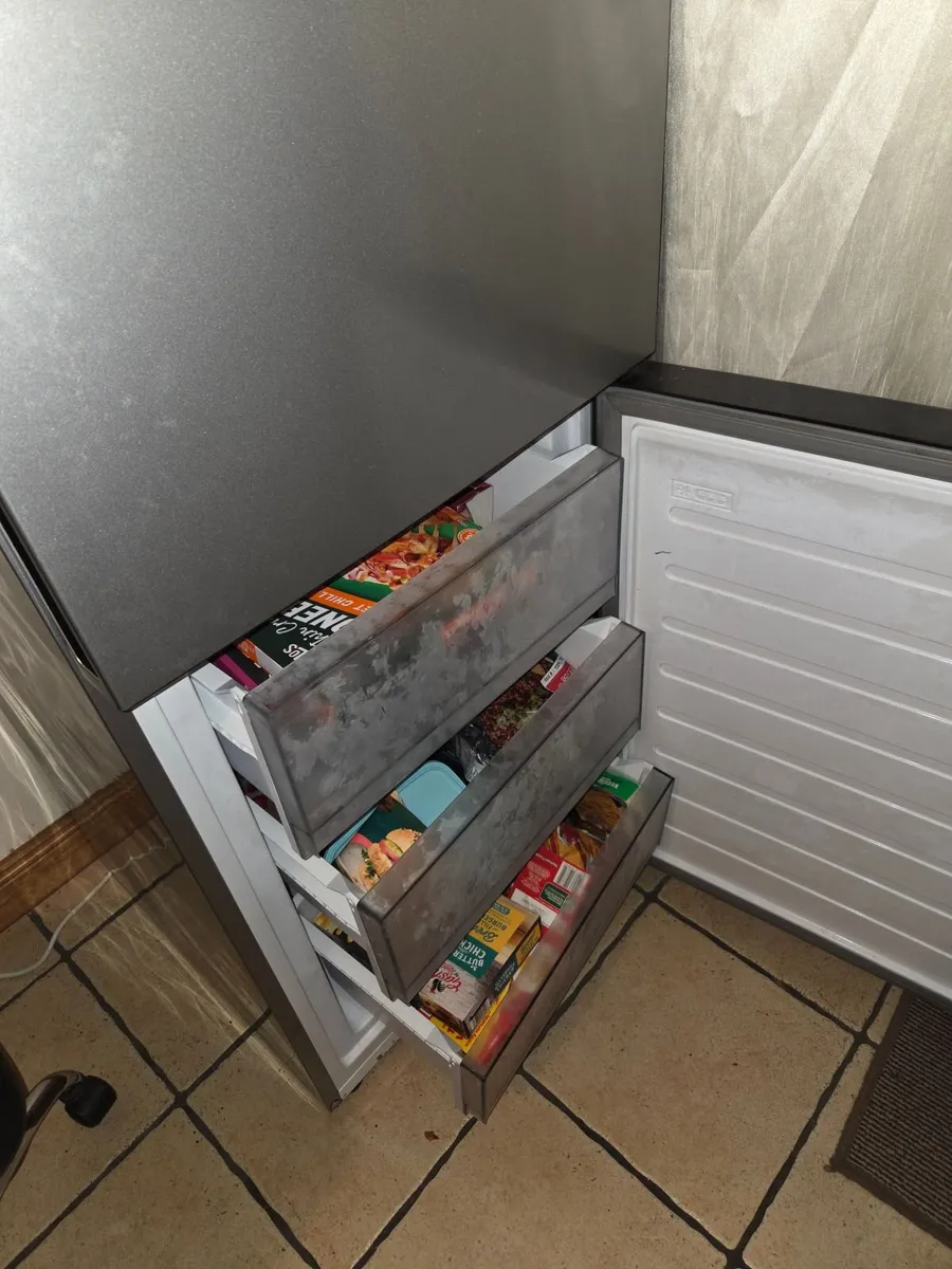 Fridge - Image 2