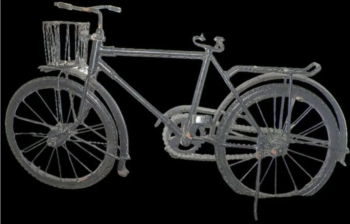 Vintage Miniature Metal Bicycle Ornament -Pristine - Image 4