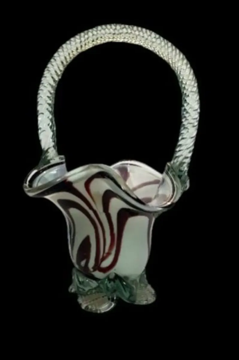 Vintage Murano Art Glass Posy Basket – Pristine - Image 4