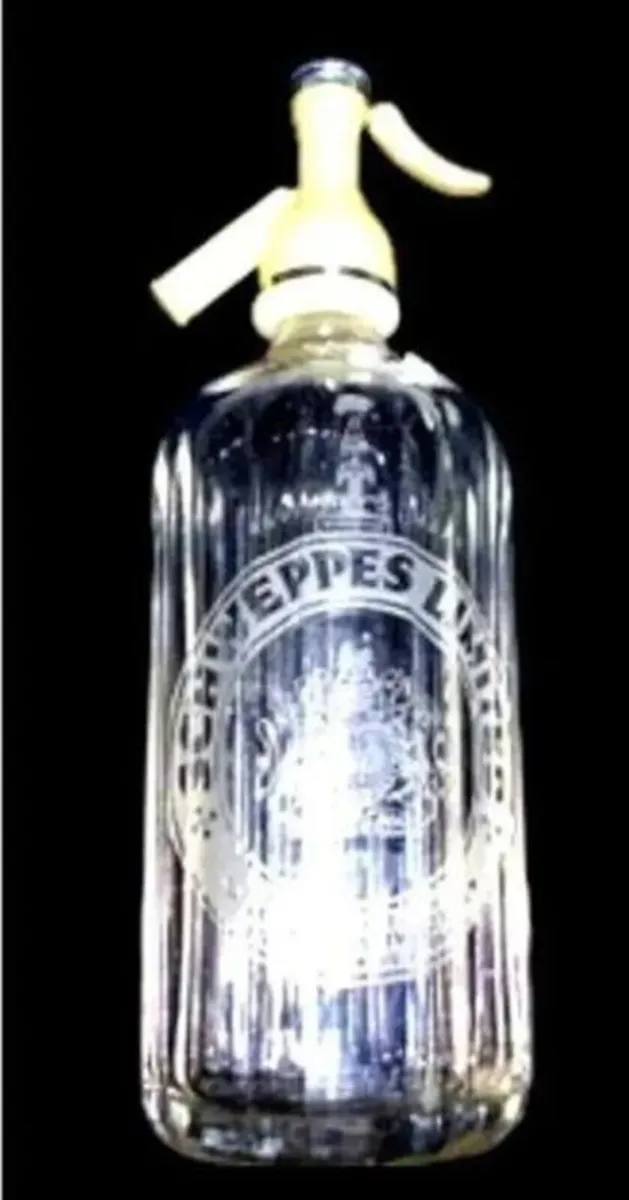 Vintage 1950s Schweppes Soda Siphon - Image 4