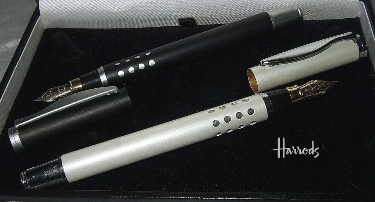 Pristine Vintage Harrods 2-Piece Fountain Pen Set - Image 4