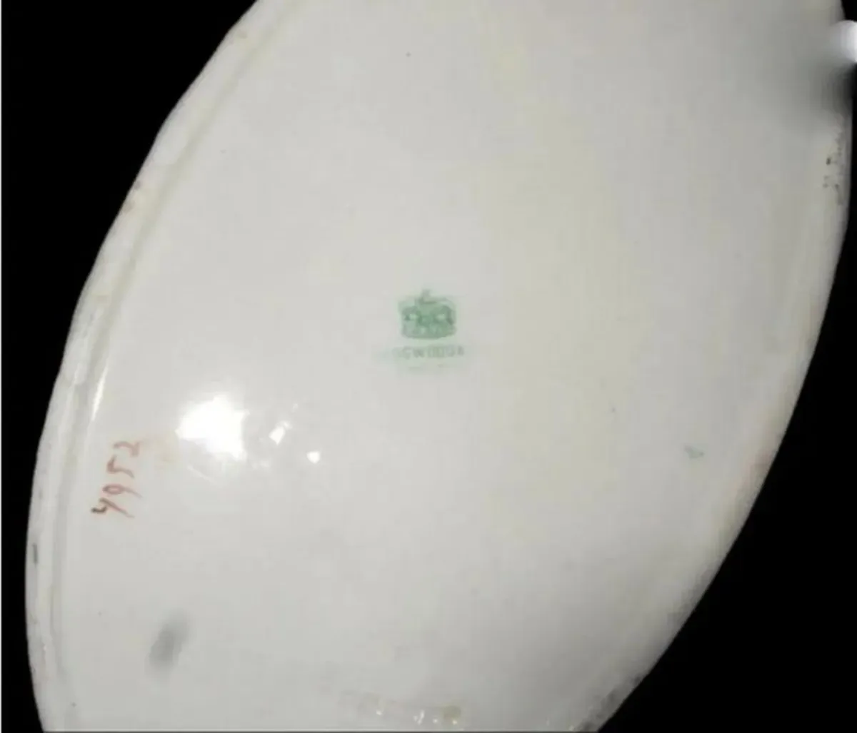 Vintage Wedgewood Platter Trio & Tureen - Image 2