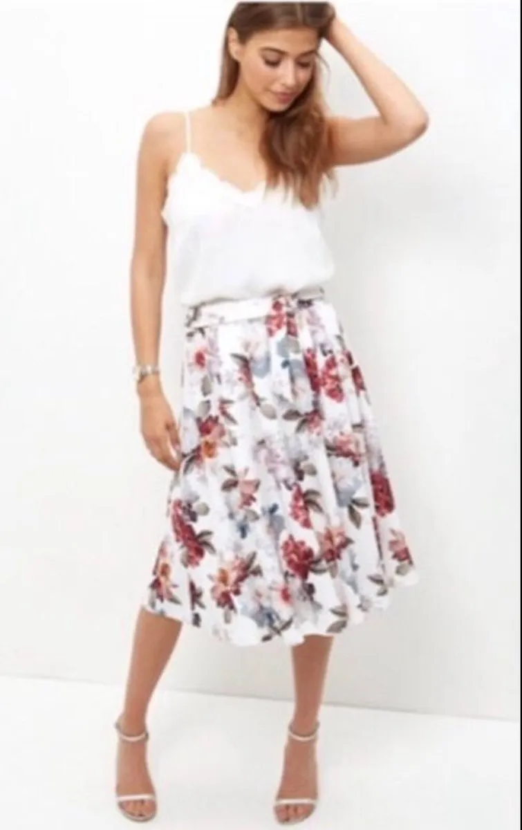 New Look White Floral Midi Skirt with Tie Waist Be - Image 1