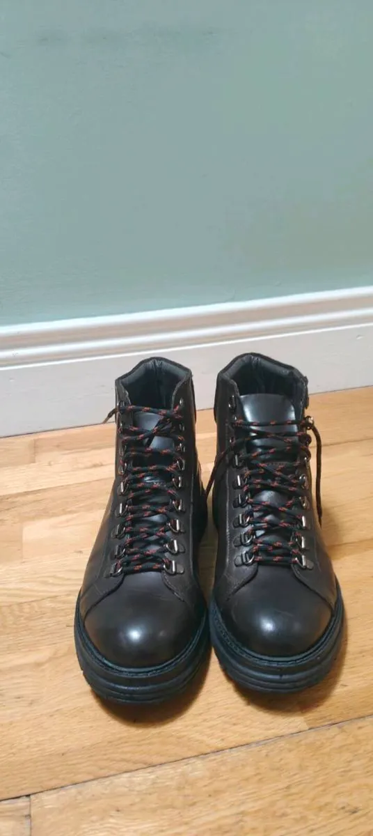 winter boots - Image 4
