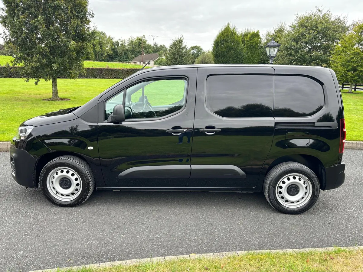Citroen Berlingo 2023 - Image 4
