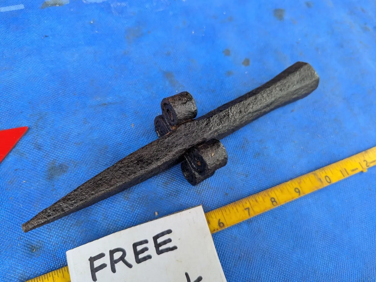 Field Anvil with Hexagonal Top - Image 4