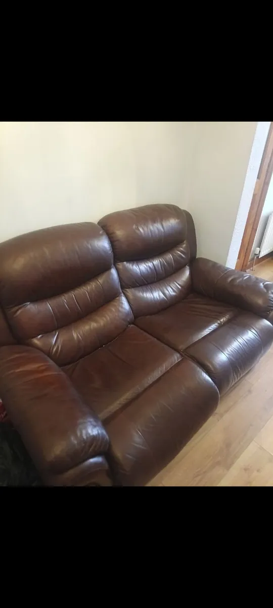 2 seater recline sofa - Image 2