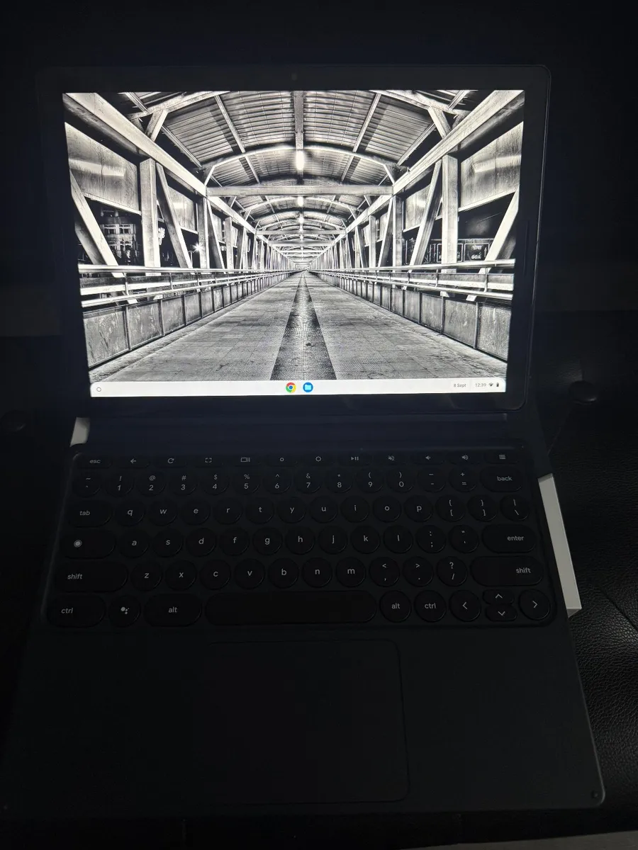 Google Pixel Slate 2in1 ChromeBook i7/16GB/256GB - Image 1