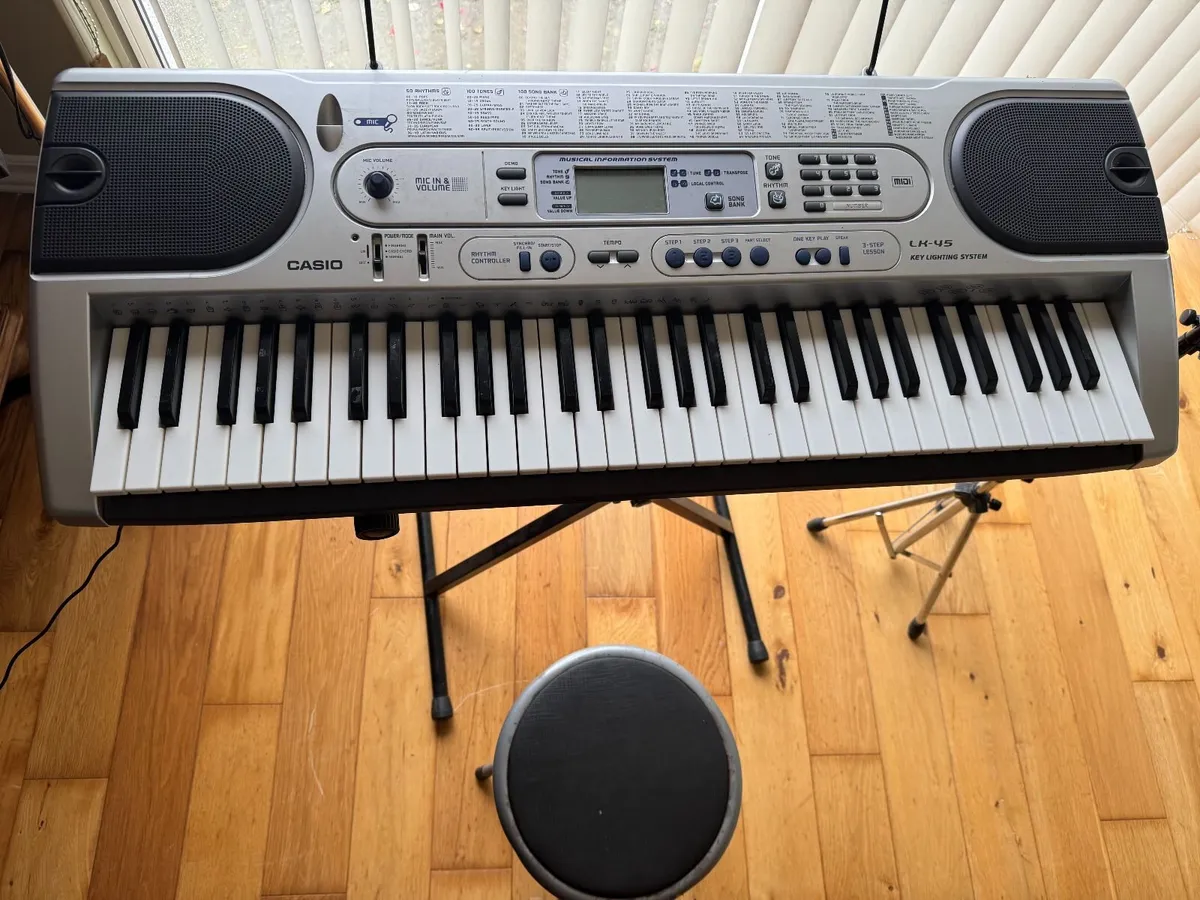 Casio LK-45 Lighted Keyboard with stand and chair - Image 4