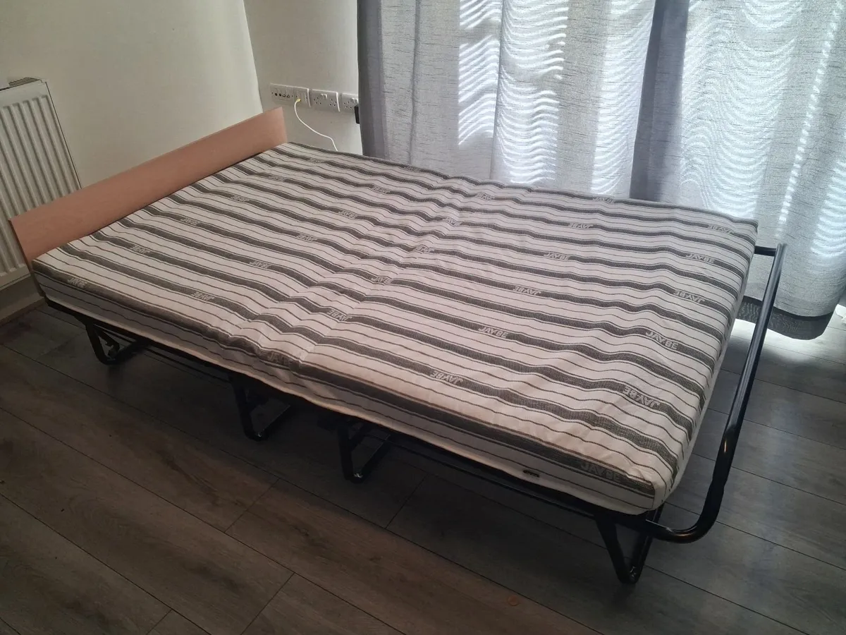 Folding bed - Image 1