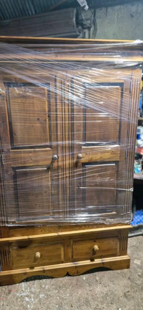 Wardrobe - Image 4