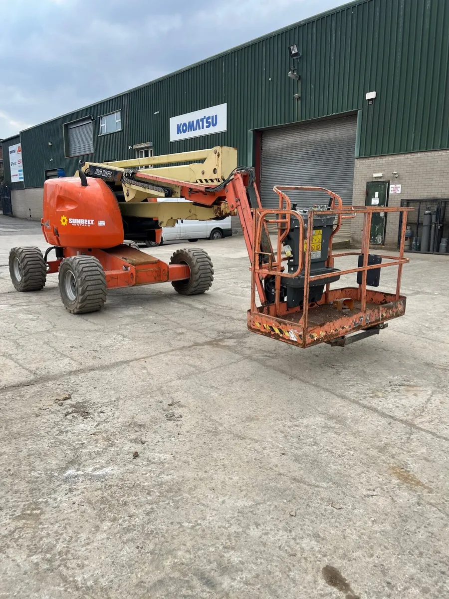 JLG 450AJ Articulating Boom Lift - Image 4