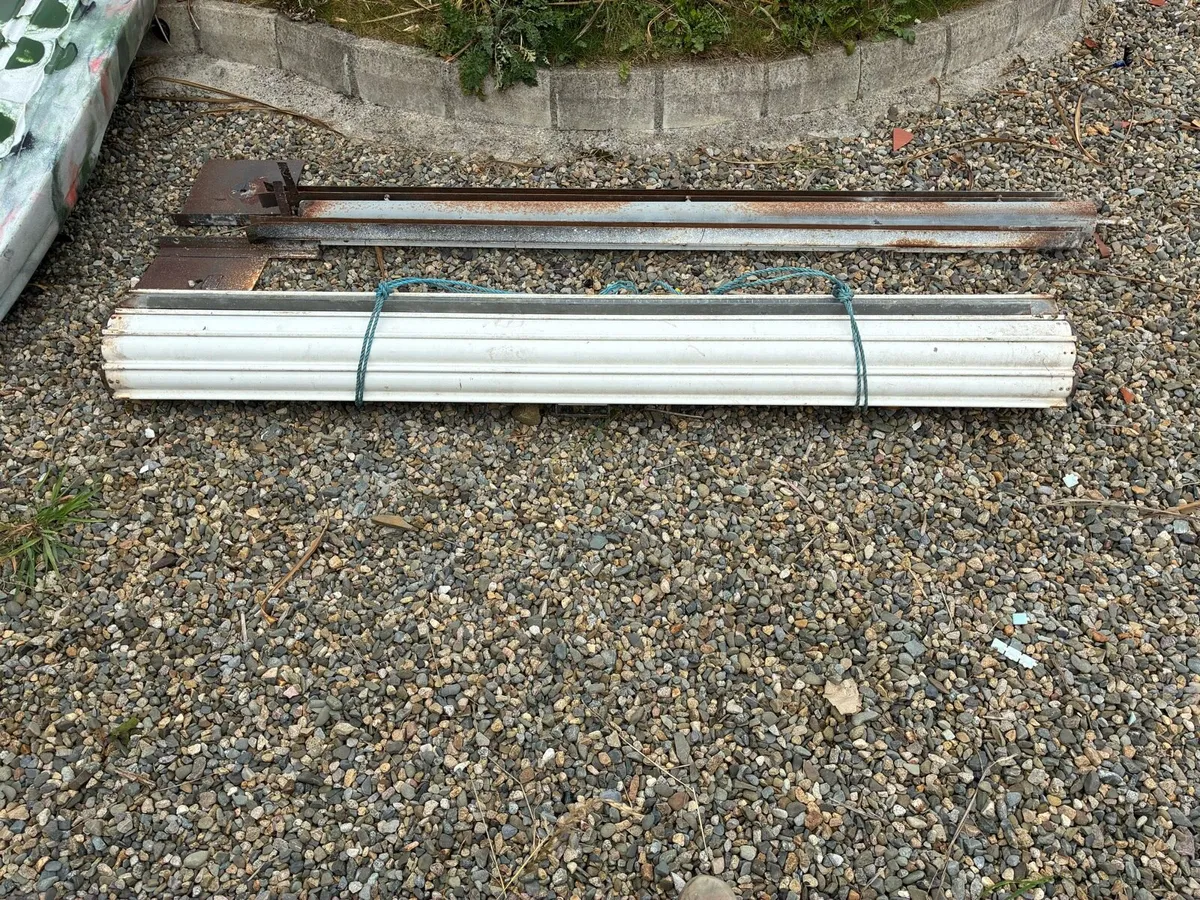 Roller door - Image 2