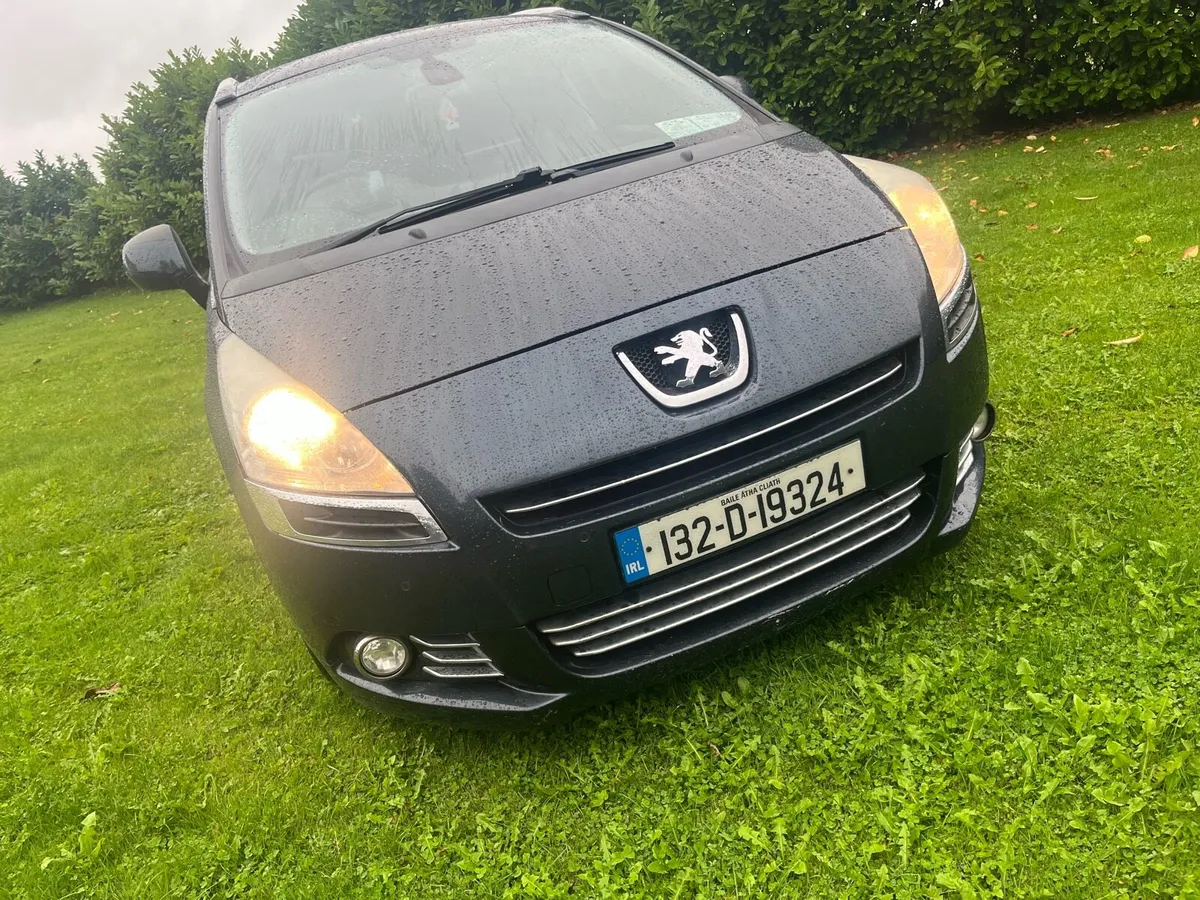 Peugeot 5008 - Image 1