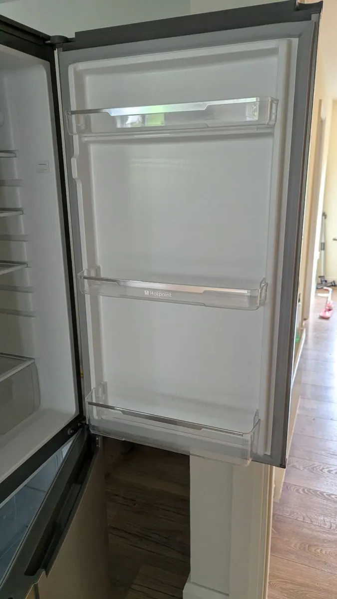 Hot Point Fridge Freezer - Image 2