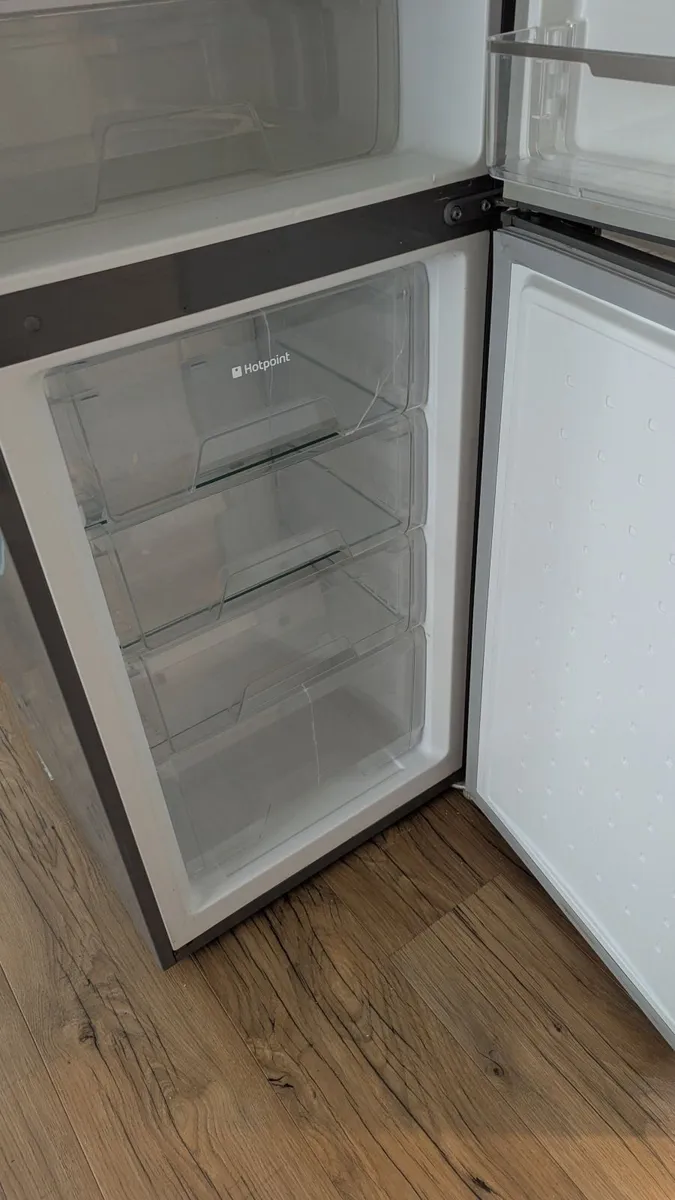 Hot Point Fridge Freezer - Image 3