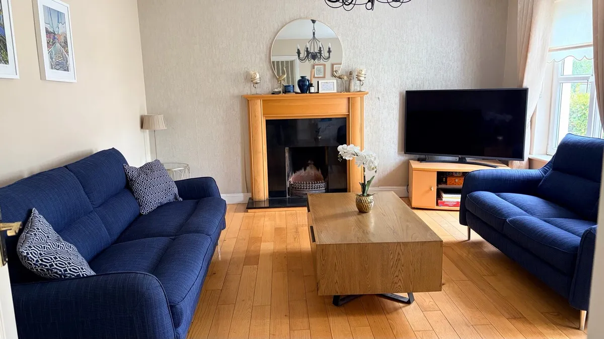 Coffee Table - Image 4