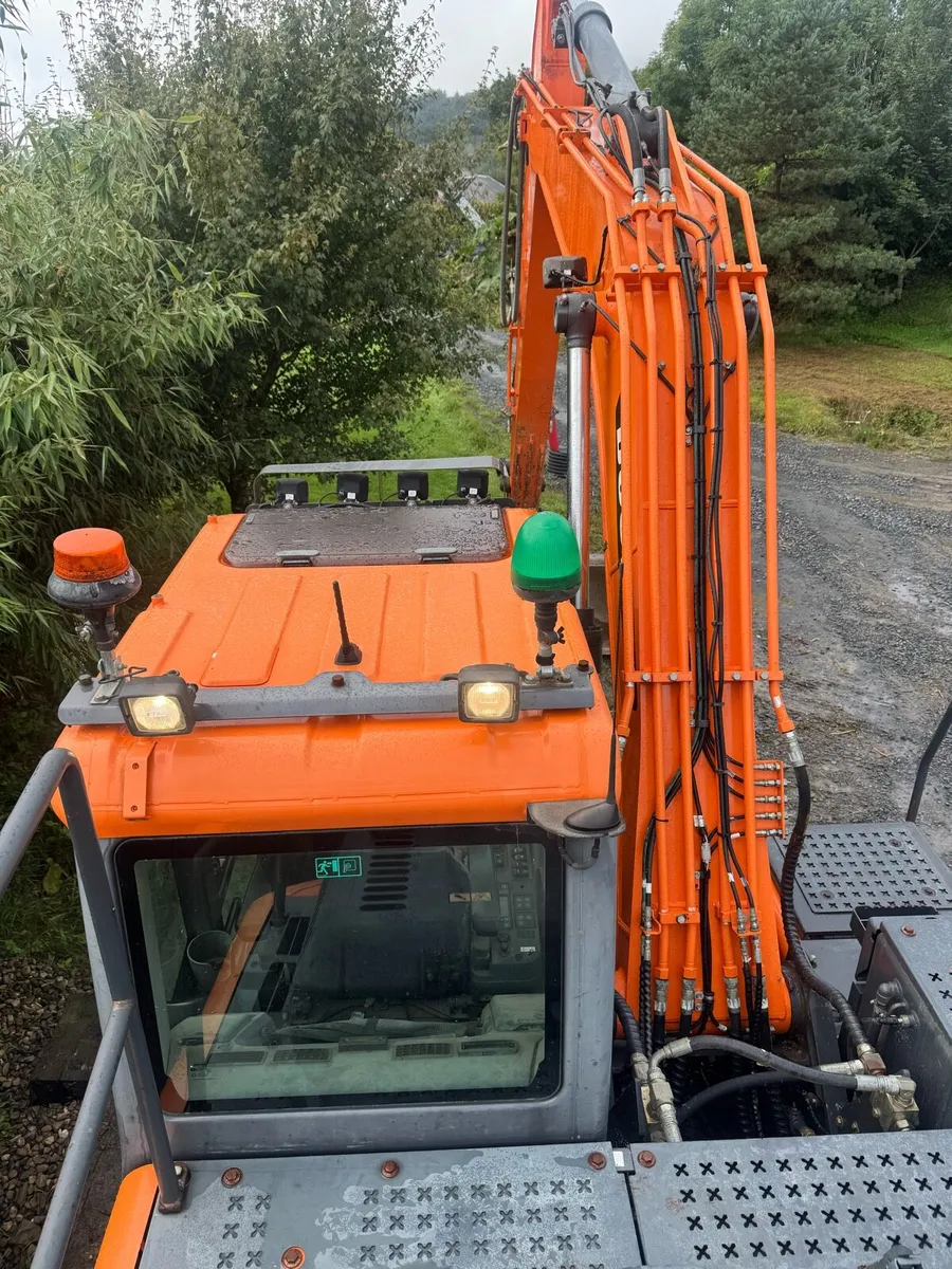 Doosan DX 140 - Image 3