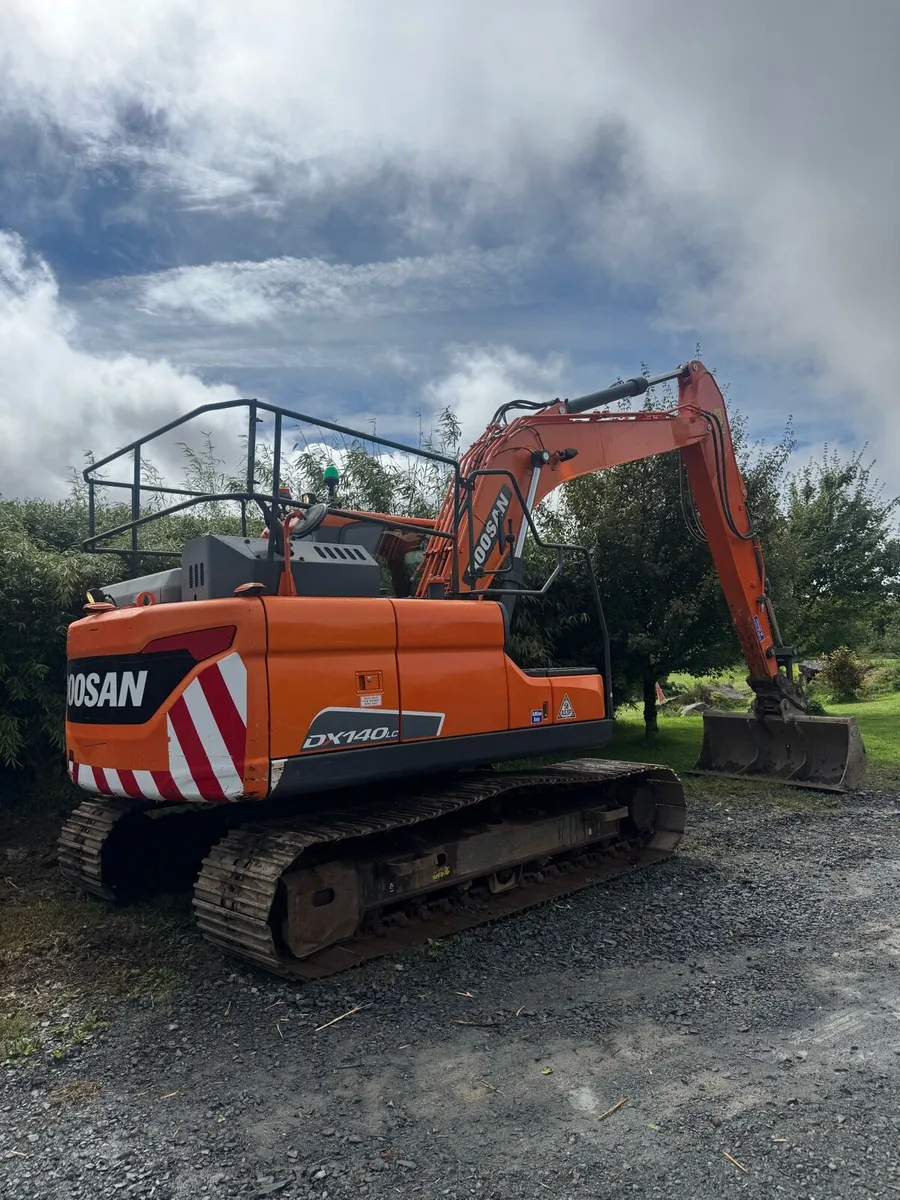 Doosan DX 140 - Image 1