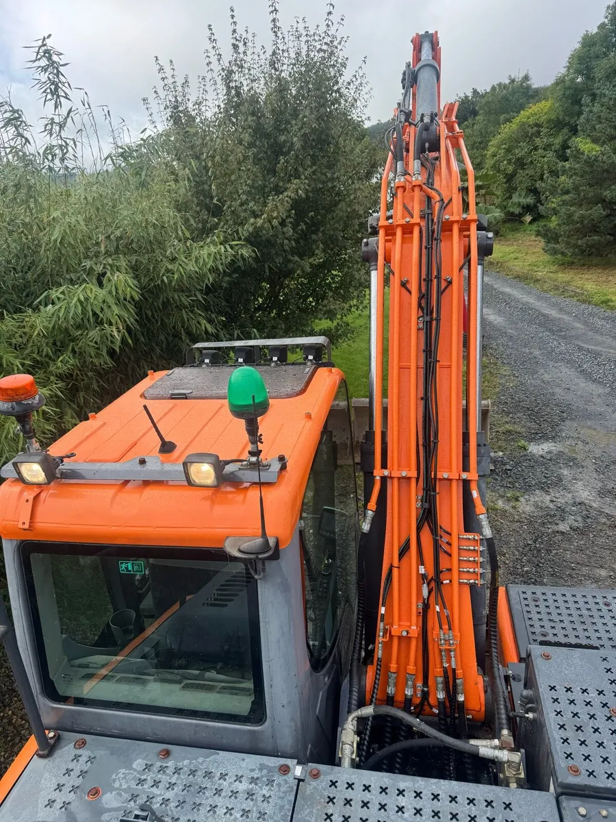 Doosan DX 140 - Image 2