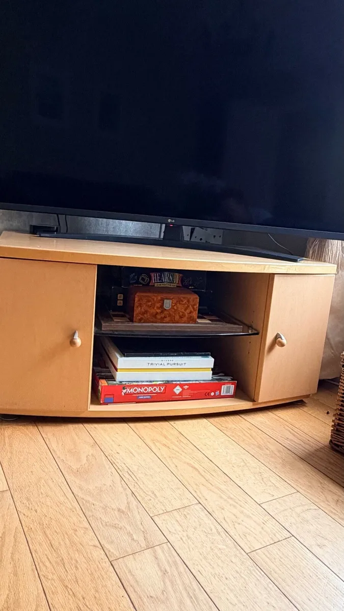 TV Unit - Image 1