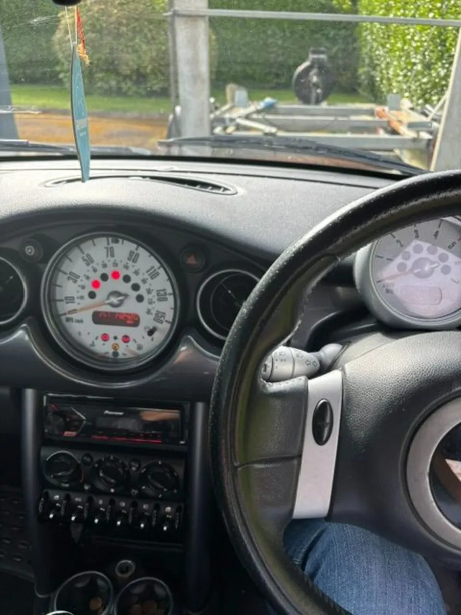 Mini Cooper One Diesel 1.4L - Image 4
