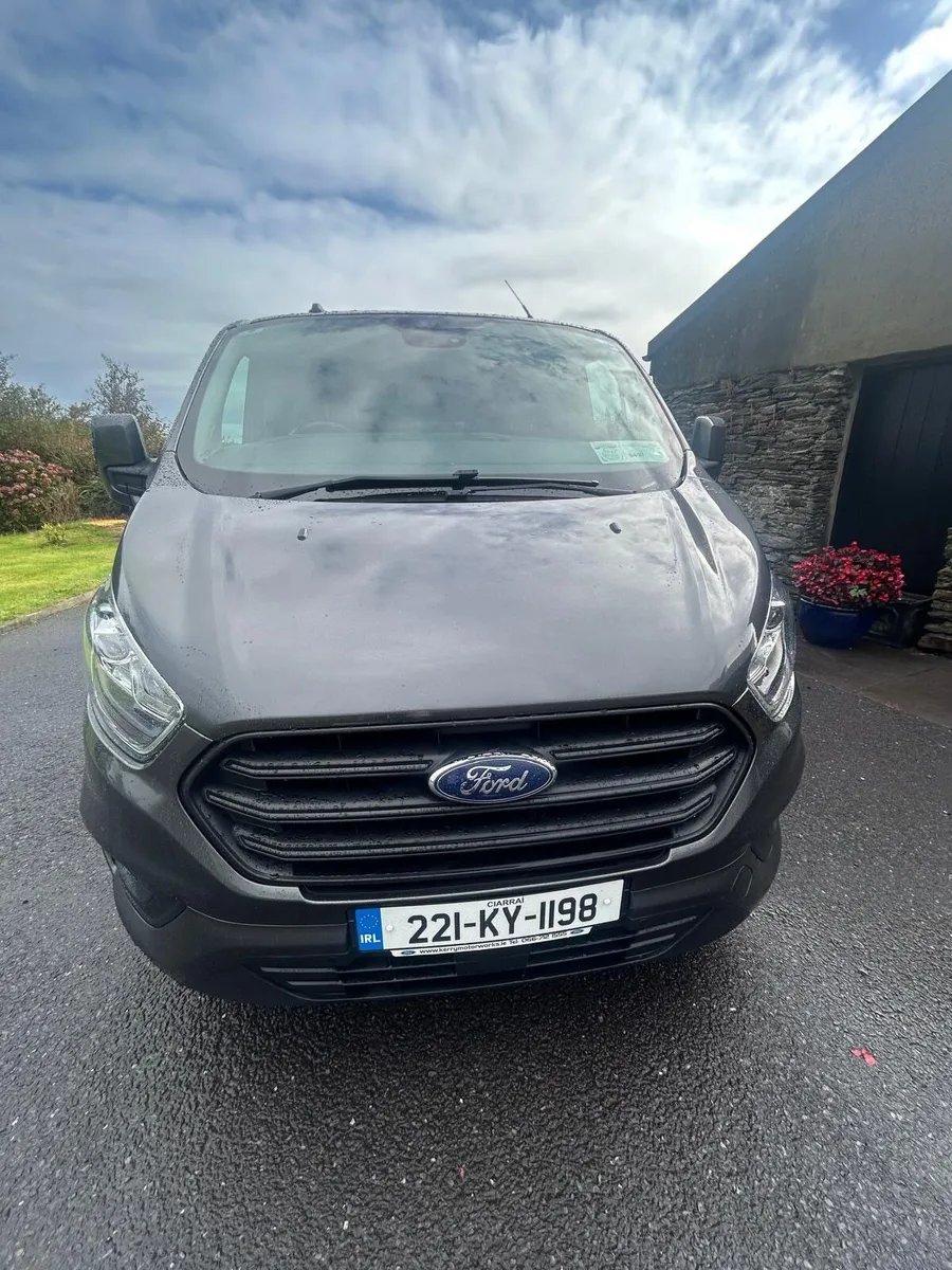 Ford Transit Custom 2022 - Image 2