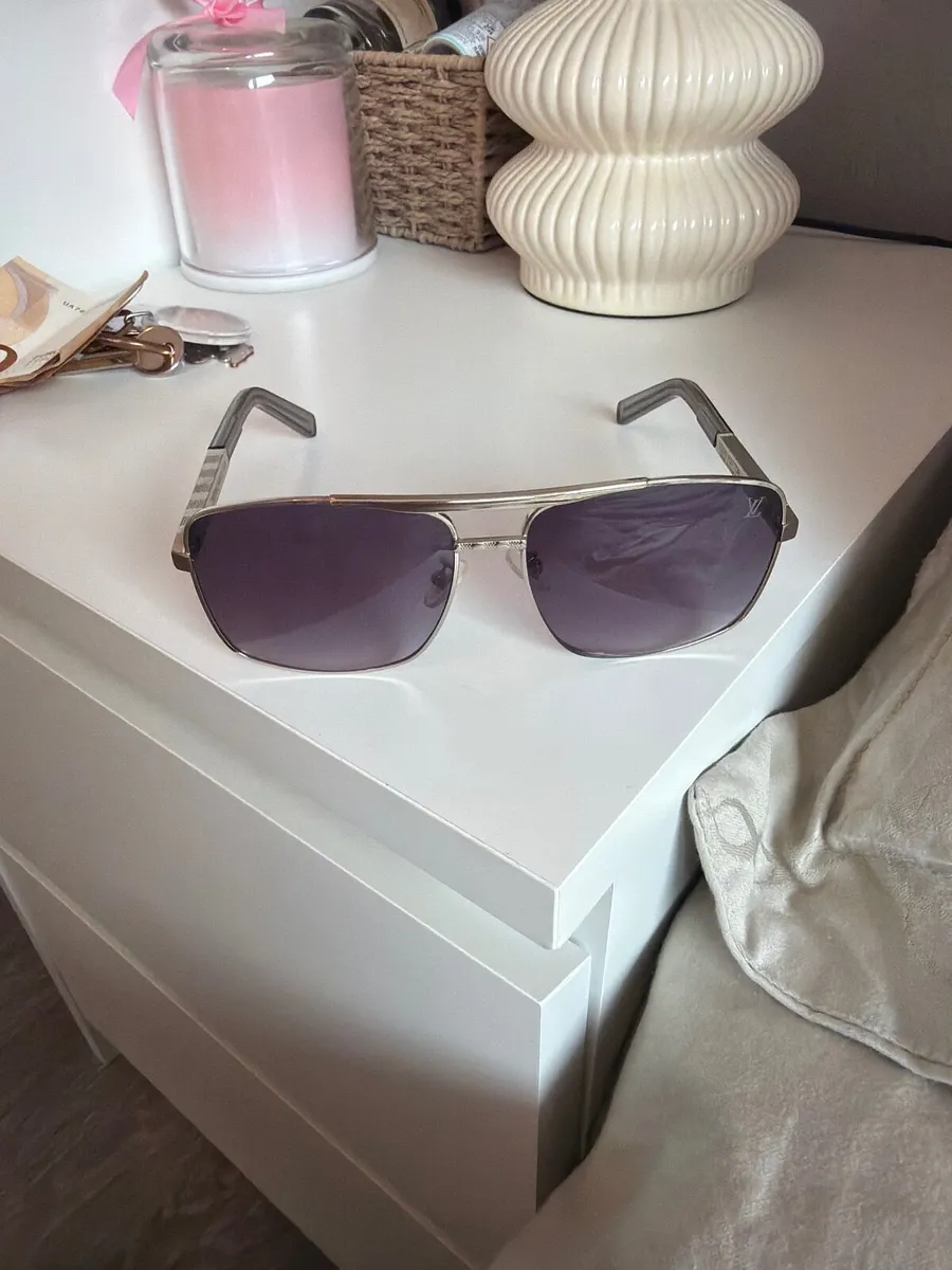 Sunglasses - Image 4