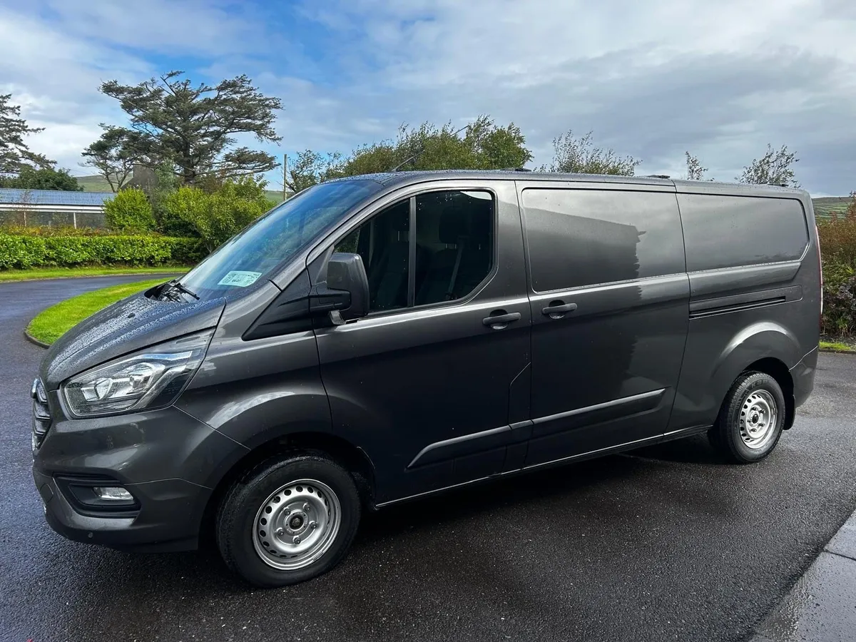 Ford Transit Custom 2022 - Image 3