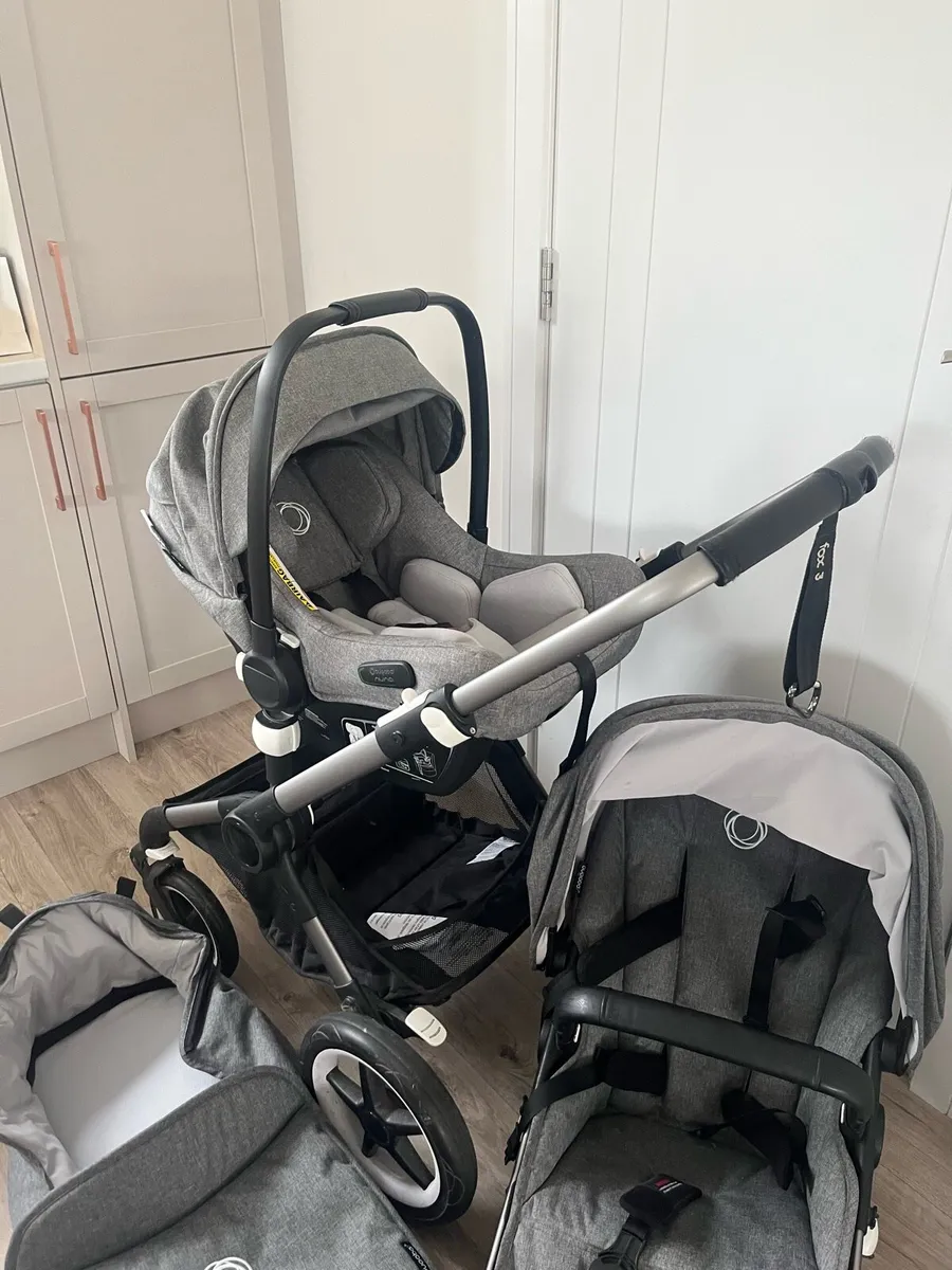 Bugaboo Fox 3 Complete Travel System - Image 3