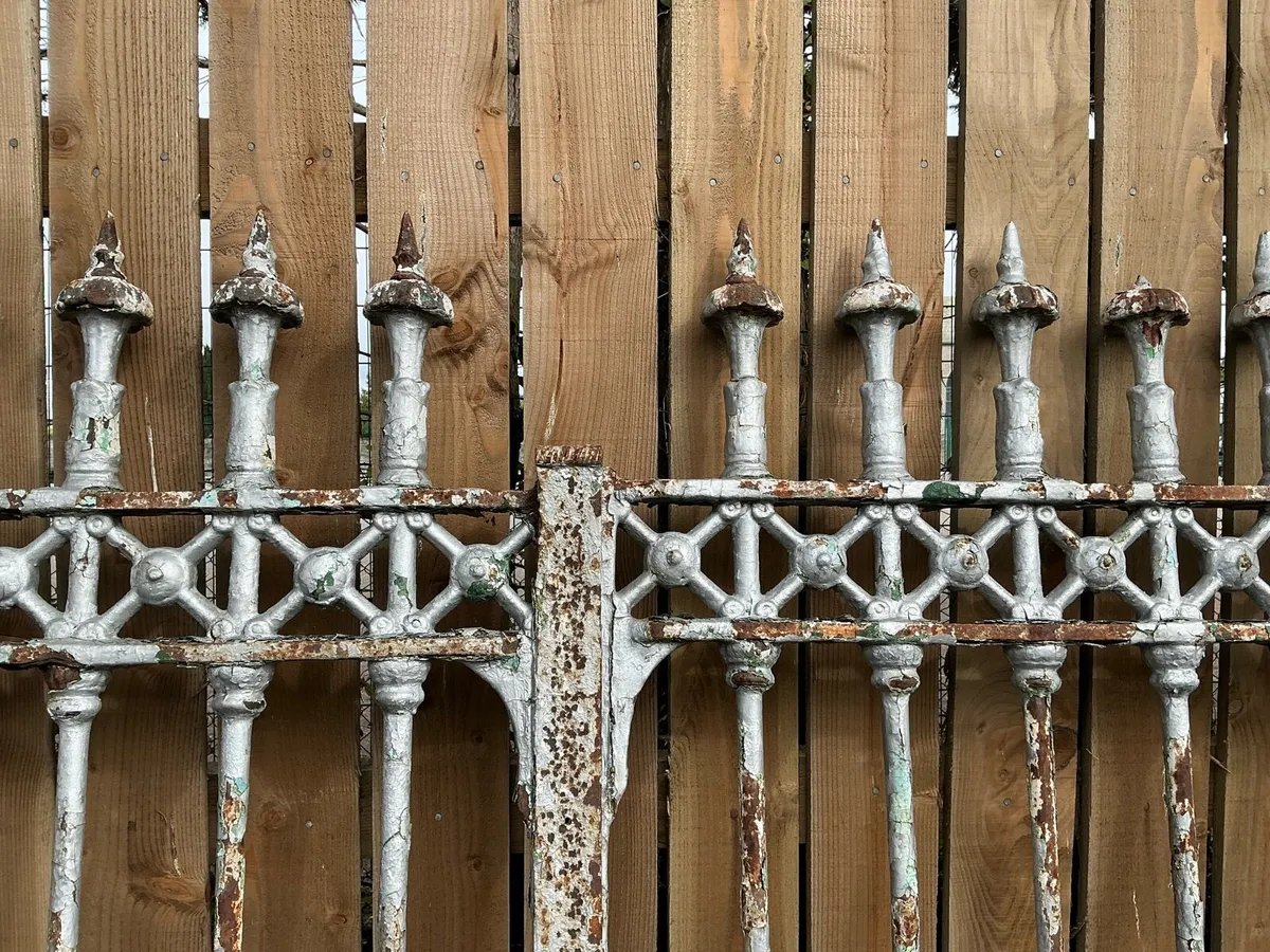 10ft wrought iron gates - Image 3