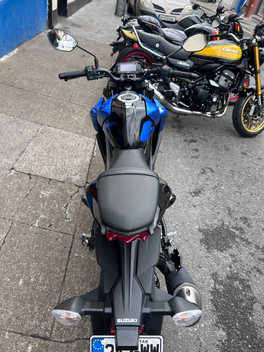 242 Suzuki GSX-S 125 - Image 4