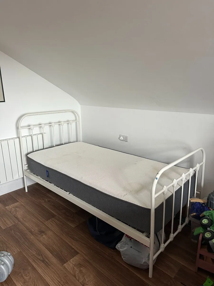 Single Bed Frame and Casper Mattress - Image 2