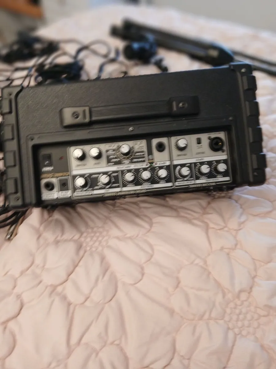 Amp and mic s  and mic stand and leeds - Image 3