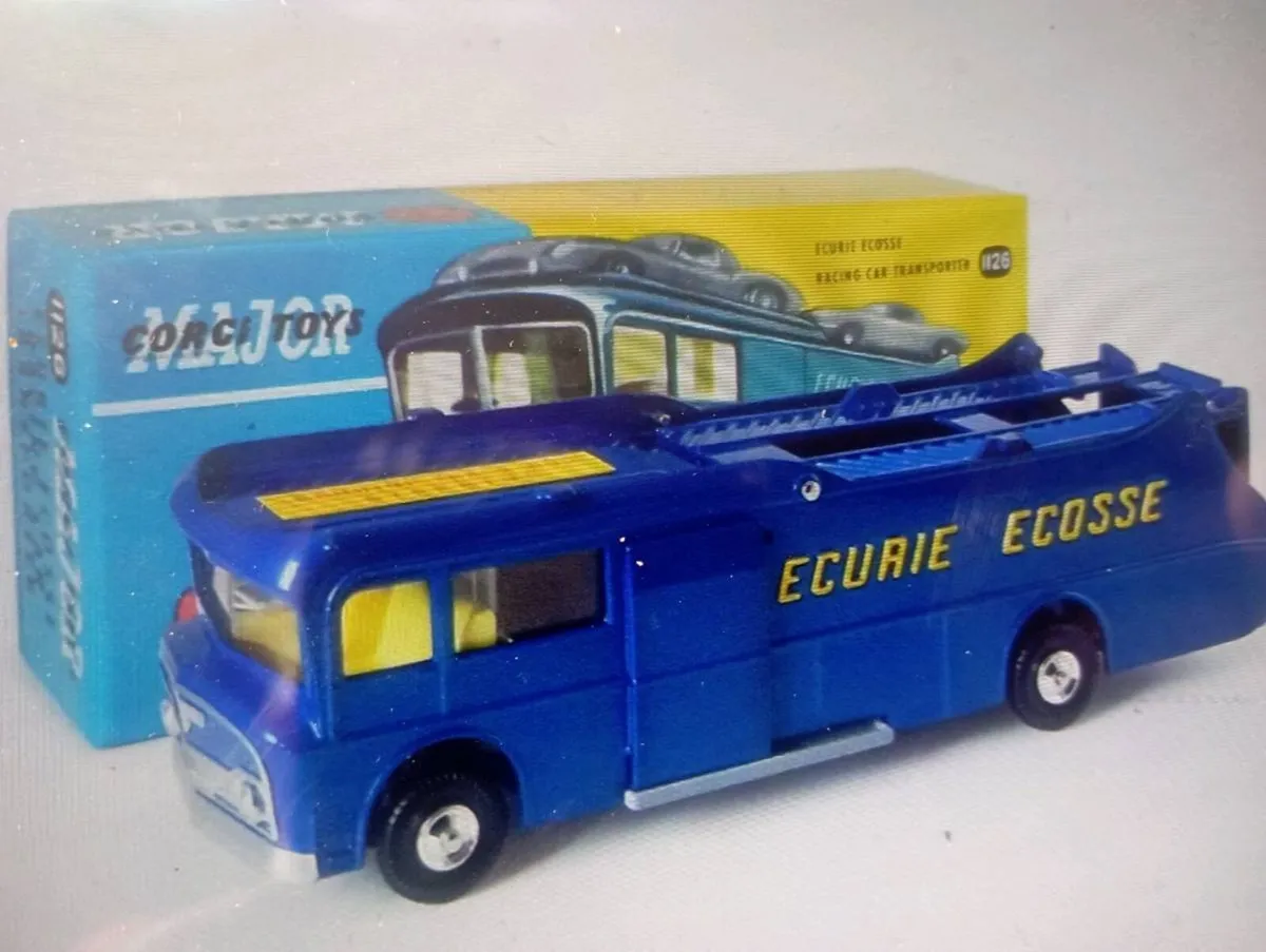 CORGI  MAJOR RE-CREATION #1126    CAR TRANSPORTER - Image 1