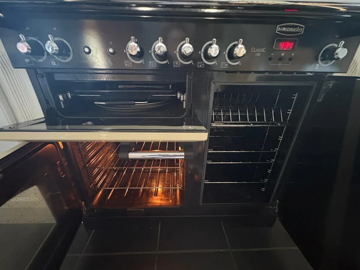 Rangemaster Classic 100 Duel Fuel Cooker - Image 2