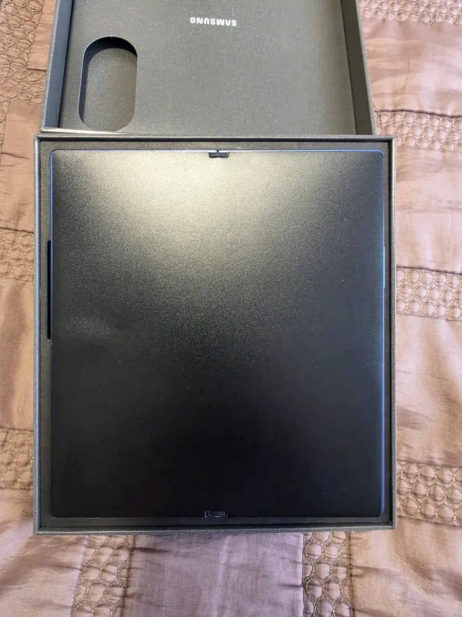 Samsung Galaxy Fold 7 512GB - Image 4