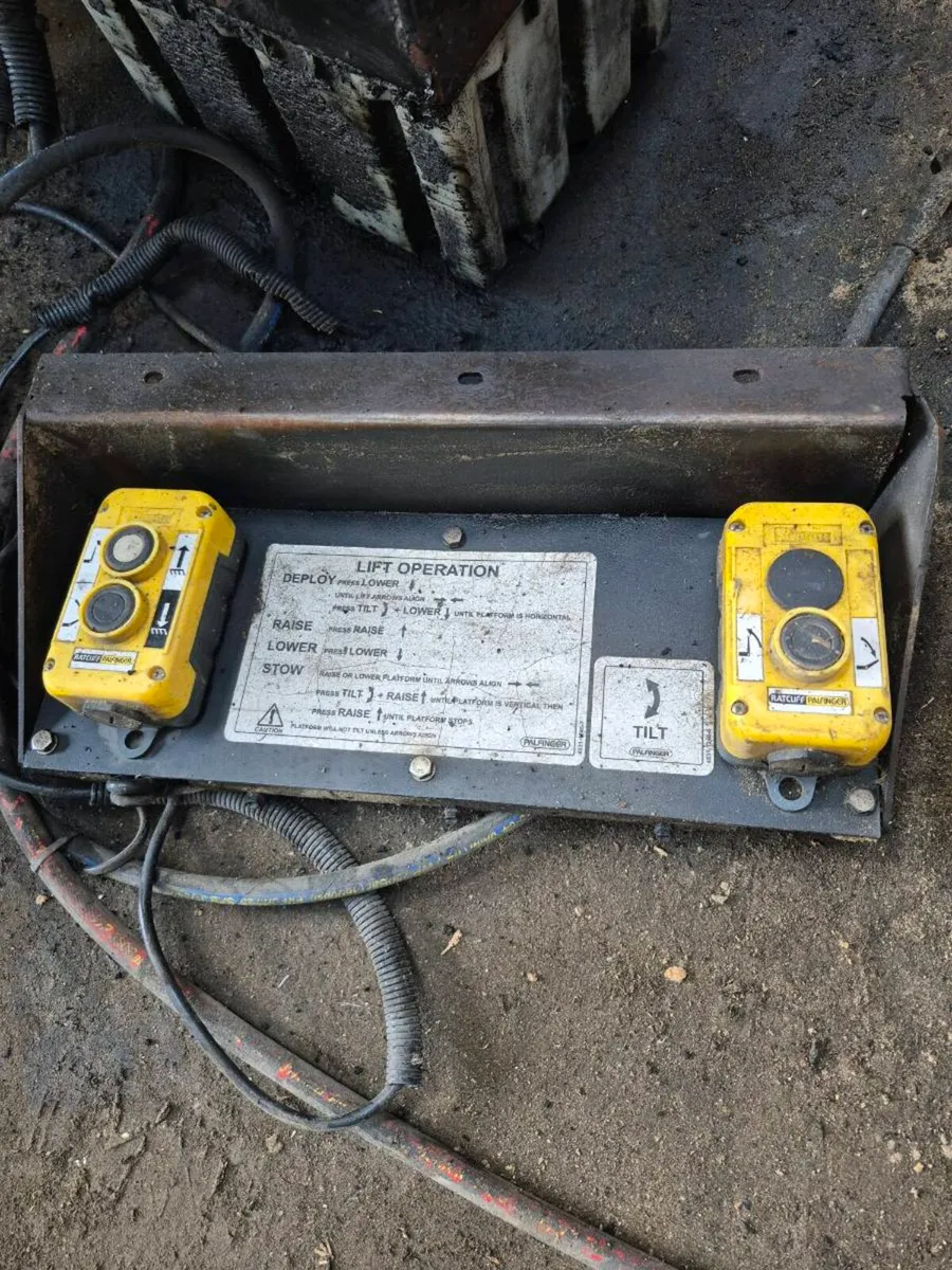 Palfinger hydrauulic unit - Image 3